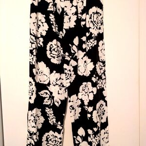 Black Rainn floral pants